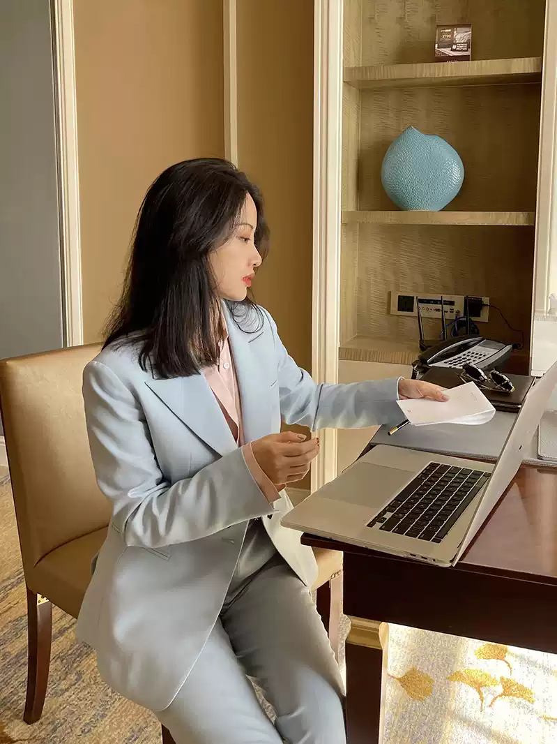 意大利巅级染色和后整理工艺 全羊毛ol职业女裤女裙套装三件套